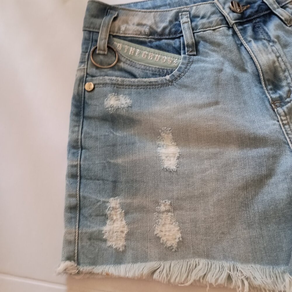 Razzo Coastal Cowgirl Distressed Frayed Light Denim Shorts Sz 8 (EU 38) NWT - Picture 6 of 16